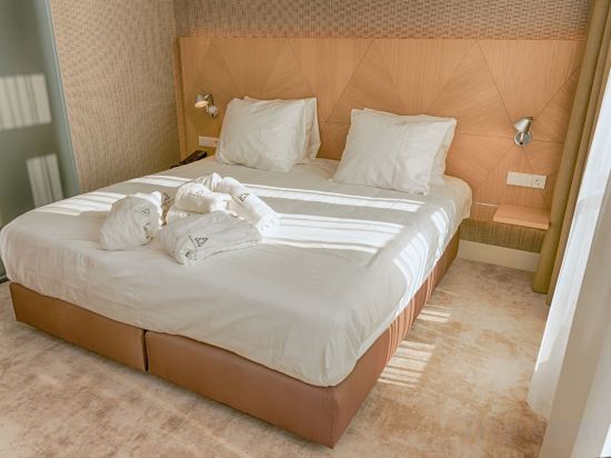 Amadi Panorama Hotel Room Type - Superior Double Room