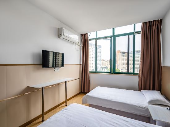 Shanghai Qialin Hotel (Sixth People's Hospital) Room Type - Standard Room (Bright Outdoor Window + Screen Projection TV) Shanghai Qialin Hotel (Sixth People's Hospital) Room Type - Standard Room (Bright Outdoor Window + Screen Projection TV)