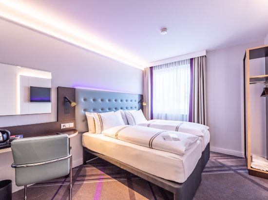 Premier Inn Nuernberg City Nordost - Tap to explore photos