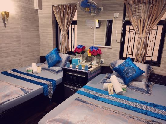 Day and Night Hotel Room Type - TWIN ROOM