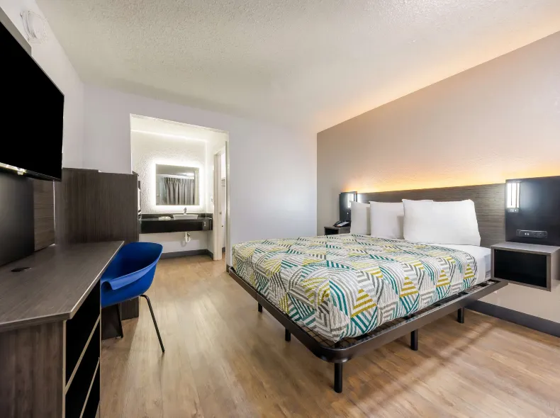 Motel 6 Fort Worth, TX - East