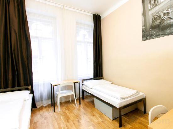 Czech Inn Room Type - Economy Twin Room with Shared Bathroom