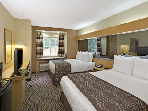 夏洛特-大學廣場麥客達套房飯店