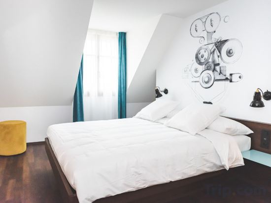 Hotel Bernina Geneva Room Type - Superior King Room