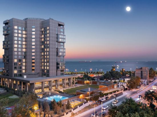 Hilton Istanbul Bakirkoy Room Type - King Room with Sea View Hilton Istanbul Bakirkoy Room Type - King Room with Sea View
