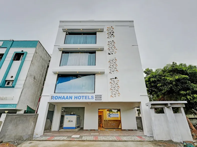 UPAR羅漢飯店美達瓦卡姆