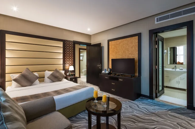 Naviti Warwick Al Khobar