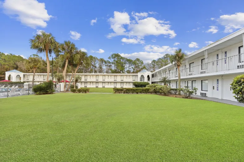 Baymont by Wyndham Jacksonville Airport