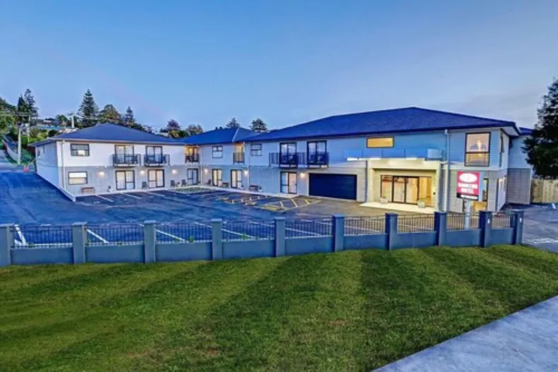 BKs Premier Motel Hamilton