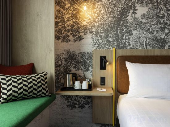 Ibis Styles Copenhagen Orestad Room Type - Standard room with 2 single beds