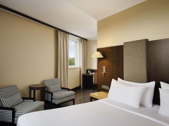 NH Stuttgart Airport Room Type - Superior XL