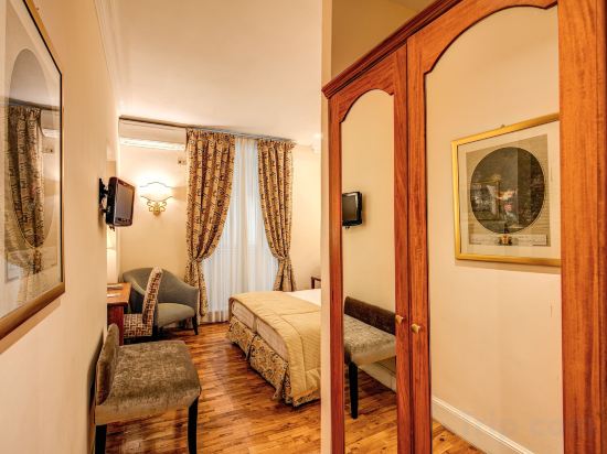 Hotel Cortina Room Type - Double/Twin Room