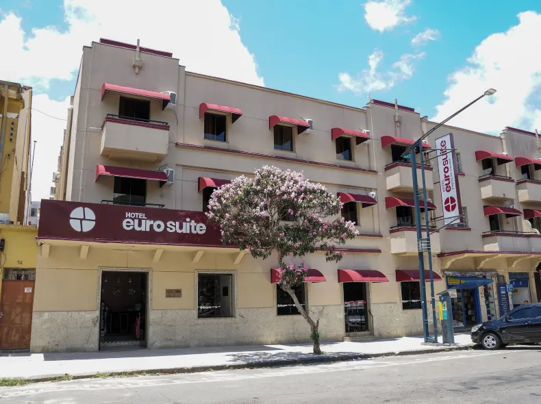 波蘇斯－迪卡爾達斯國民歐陸套房酒店