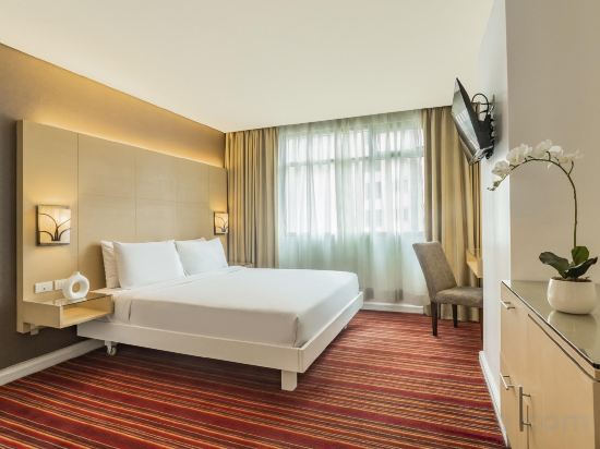 St Giles Hotel Room Type - Deluxe Double Room