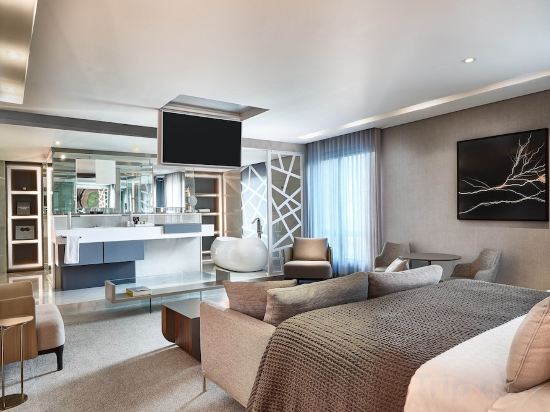 Sheraton Sao Paulo WTC Hotel Room Type - Esmeralda Suite