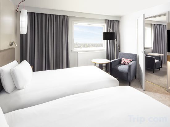 Crowne Plaza Harrogate Room Type - 2 Single Beds Premium On High Floor Crowne Plaza Harrogate Room Type - 2 Single Beds Premium On High Floor