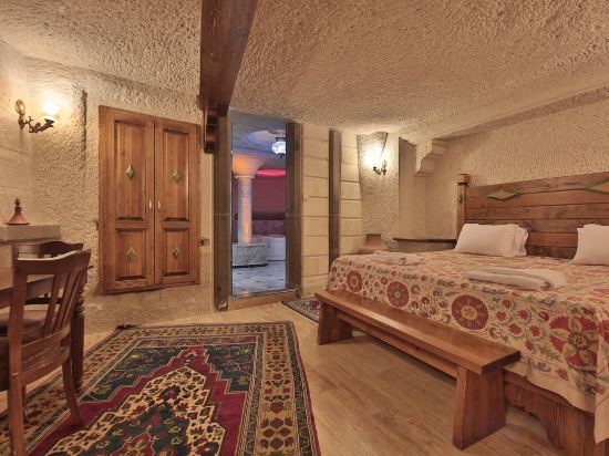 Local Cave House Room Type - Family Cave Suite Local Cave House Room Type - Family Cave Suite