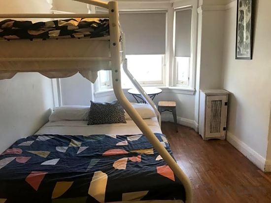 Highfield Hotel Room Type - Triple Room with Private Bathroom