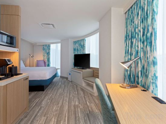 Hilton Garden Inn Boston Brookline, MA - Tap to explore photos