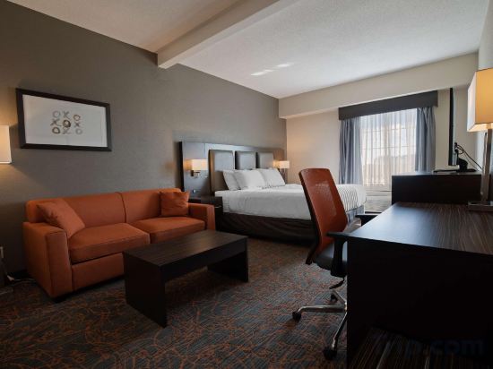 Best Western Plus Executive Inn - Tap to explore photos