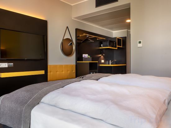 Holiday Inn - the niu, Fury Aschheim Messe by IHG - Tap to explore photos