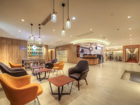 HanTing Premium Hotel (Nanjing Xinjiekou Metro Station)