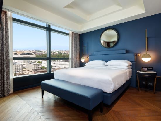 Hilton Rome Eur La Lama Room Type - Junior King Suite - Lounge Access