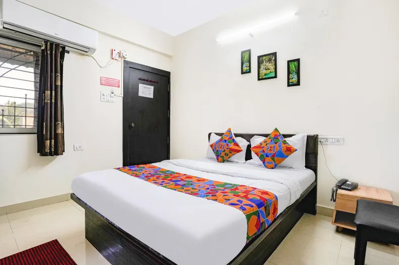 FabHotel Komfort Inn