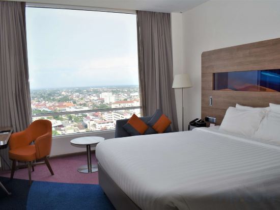 NOVOTEL TAIPING PERAK Room Type - Superior Room with 1 King Size Bed