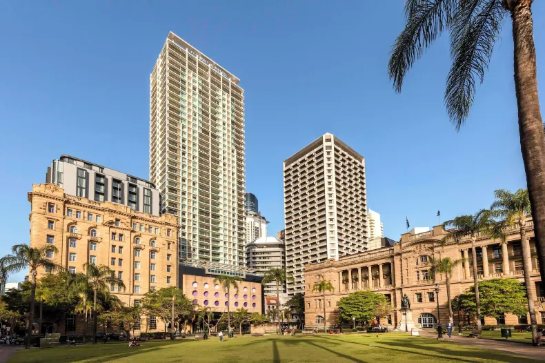 Oaks Brisbane Casino Tower Suites