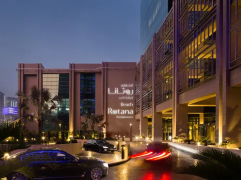 Beach Rotana Residences