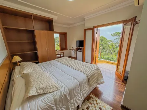 Pousada Victoria Villa by Nacional Inn - A 800 Metros da Vila Capivari