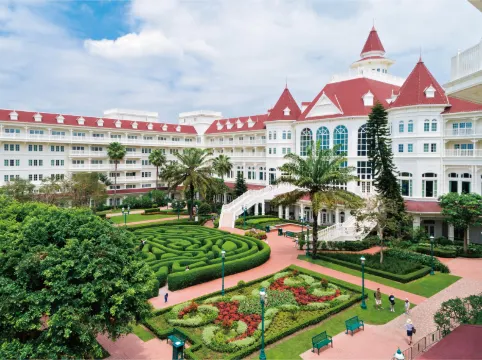 Hong Kong Disneyland Hotel