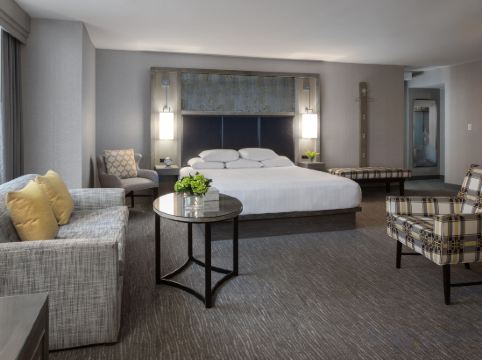 Hyatt Regency Boston - Tap to explore photos
