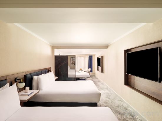 Hilton London Metropole Room Type - Family Room with Two Queen Beds and Sofa Bed Hilton London Metropole Room Type - Family Room with Two Queen Beds and Sofa Bed