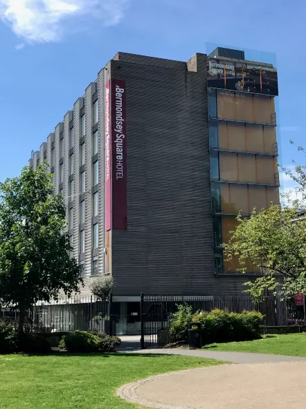 波門德斯廣場飯店