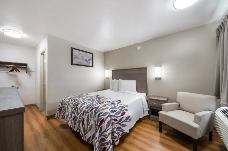 Red Roof Inn San Antonio E - Frost Bank Center