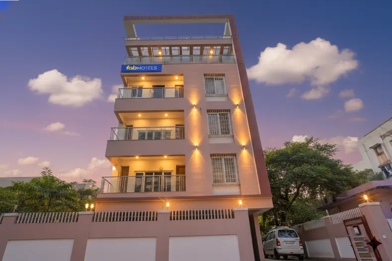 Via Rudra Residency - Nr Medicover Hospital