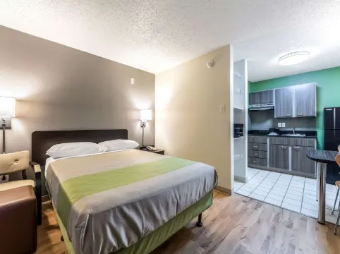 Studio 6 Dallas, TX - Northwest