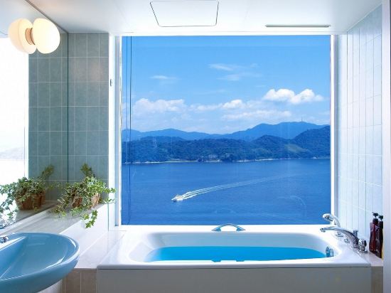 Grand Prince Hotel Hiroshima - Tap to explore photos