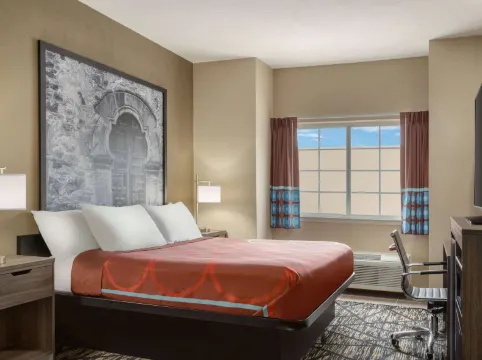 Super 8 by Wyndham San Antonio Airport North