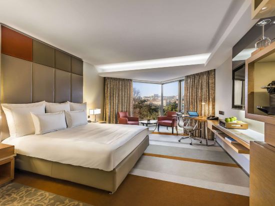 Swissotel the Bosphorus Istanbul Room Type - Classic Double Room - Garden Side Swissotel the Bosphorus Istanbul Room Type - Classic Double Room - Garden Side