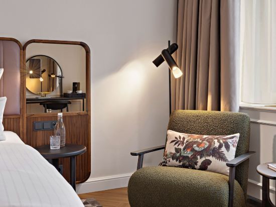 Hotel Bristol Berlin Room Type - Grand King Room