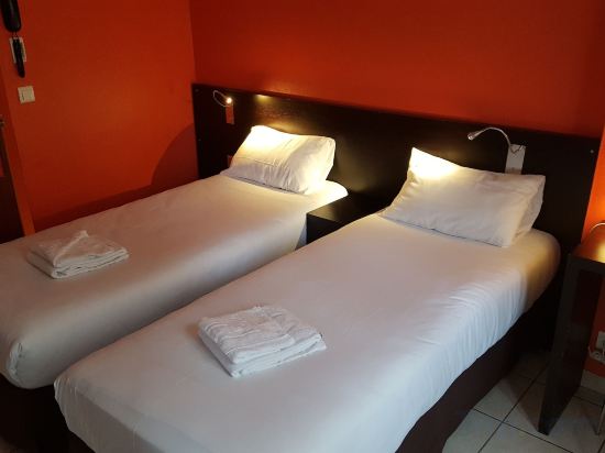 Le Montclair Montmartre by River - Hostel Room Type - Standard Twin Room