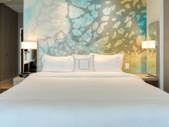 Courtyard by Marriott North Brunswick - Tap to explore photos