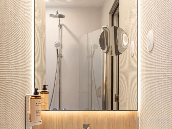 Albert 1'er Hotel Nice, France - Tap to explore photos