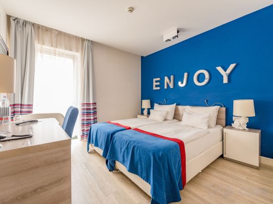 Estilo Hotel by Mellow Mood Hotels - Tap to explore photos