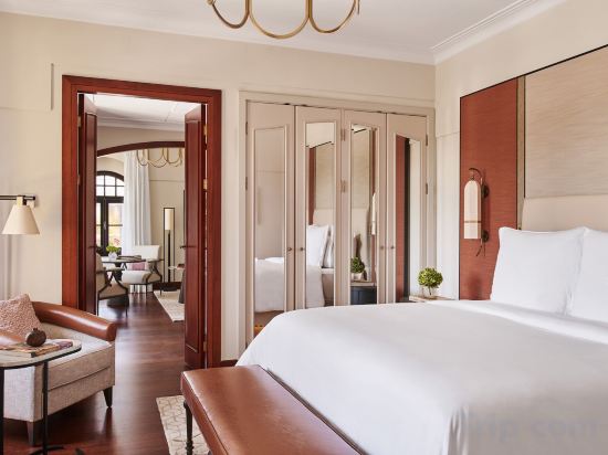 Four Seasons Hotel Istanbul at Sultanahmet  Room Type - Executive Suite