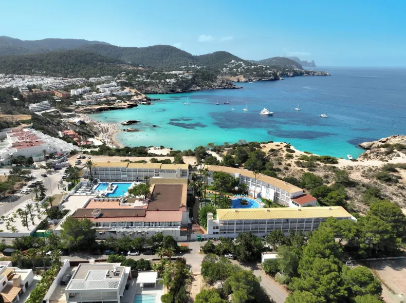 Hotel Vibra Cala Tarida-3Sup