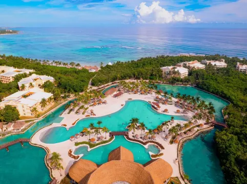 Grand Palladium Select White Sand Resort & Spa - All Inclusive